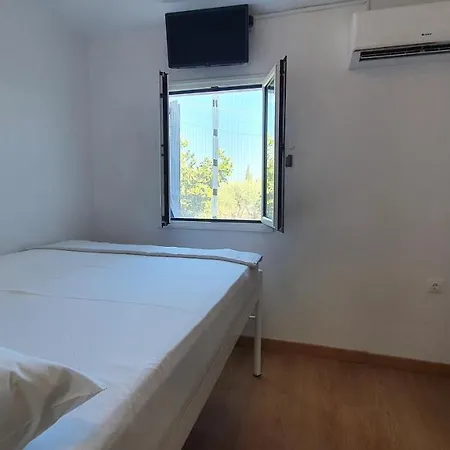 Apartment Golden Beach, Little Troll House 3 Chrisi Akti (Paros)