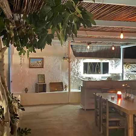 Golden Beach, Little Troll House 3