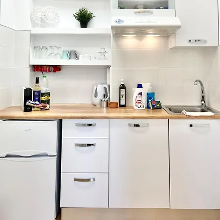 Golden Beach, Little Troll House 3 *